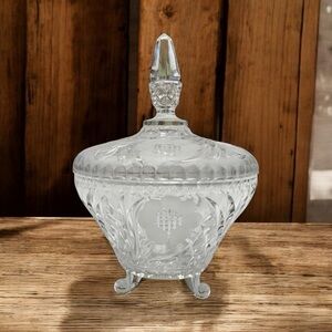 Vtg EAPG Footed Bowl & Lid Candy Dish Clear Glass Etched Flowers Leaves Design